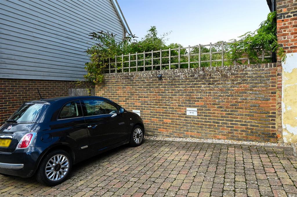 Burnham's Rye Burnhams, Rye, East Sussex TN31 7LW 1 bed apartment for sale - £260,000