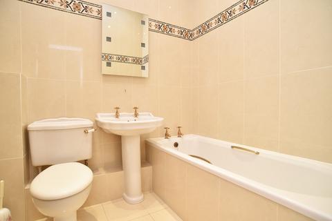 2 bedroom apartment for sale, St Mark's Court, Leeds Road, Harrogate