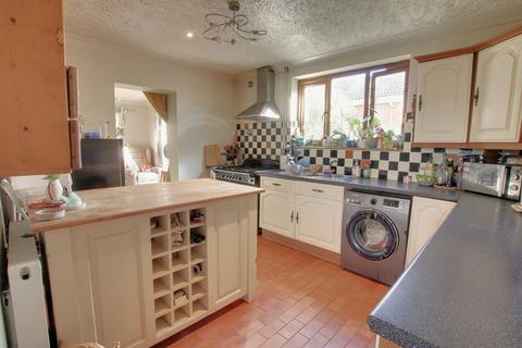 3 bedroom semi-detached house for sale, Westbourne Road, Chatteris