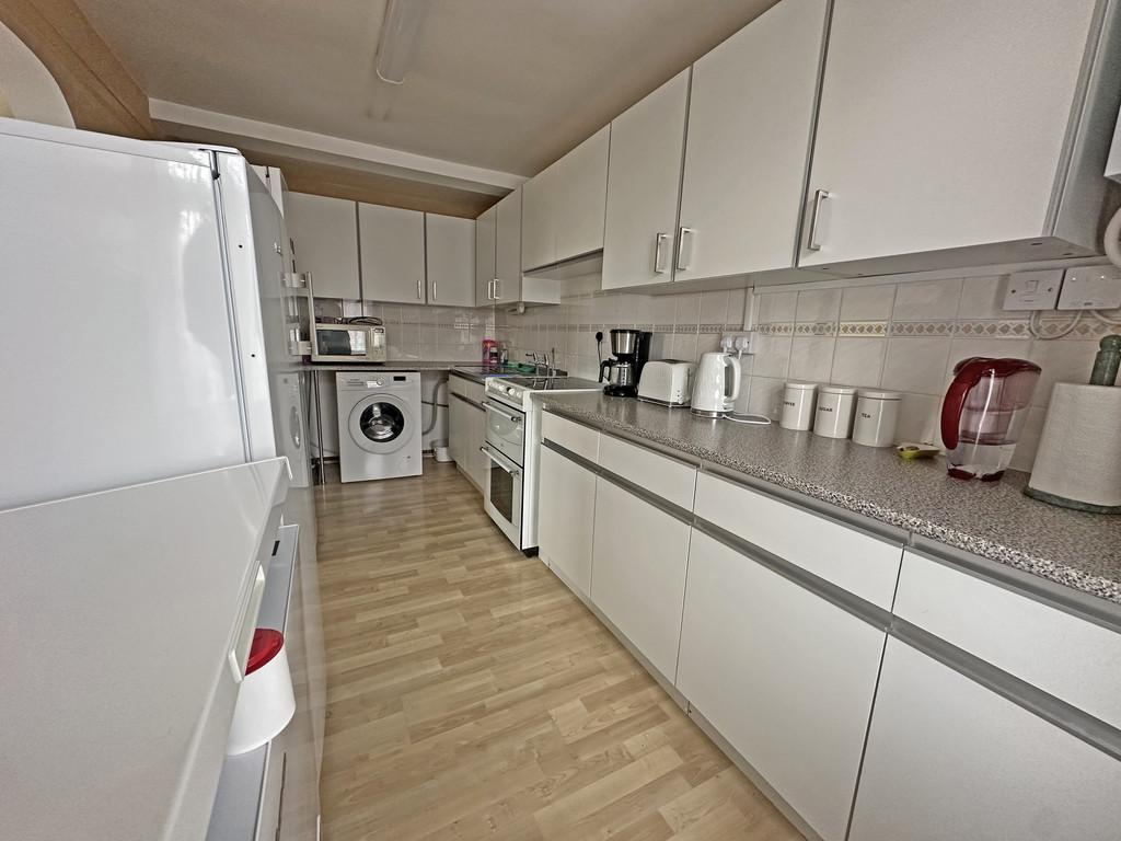 Kitchen (10)