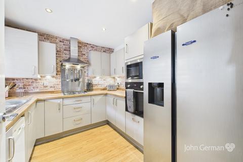 3 bedroom semi-detached house for sale, Devereux Gardens, Great Haywood, Stafford