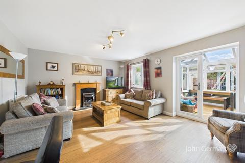 3 bedroom semi-detached house for sale, Devereux Gardens, Great Haywood, Stafford
