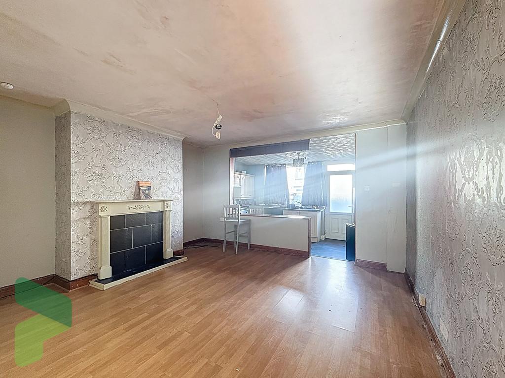 Living room/dining room