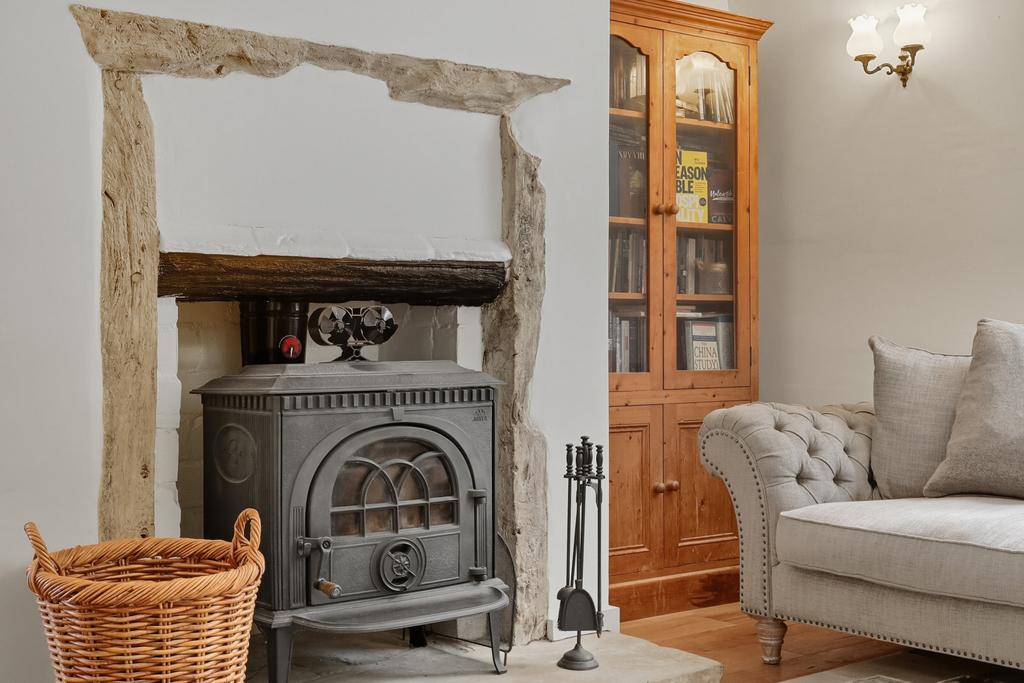 Feature Fireplace