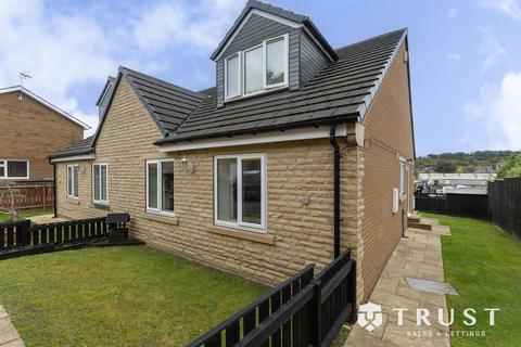 3 bedroom semi-detached house for sale, Brooke Close, Bradford Road, Birstall, WF17