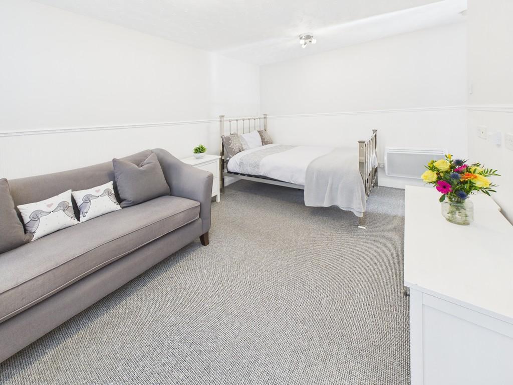 Cam05068 g0 pr0050 still004