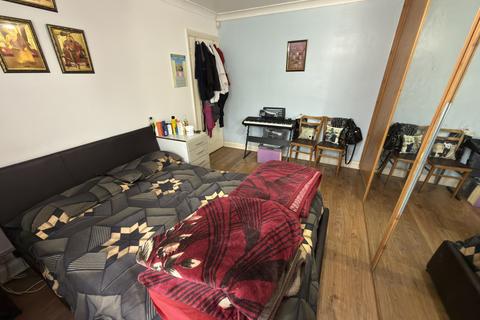 undefined, Northcroft,  Slough, SL2
