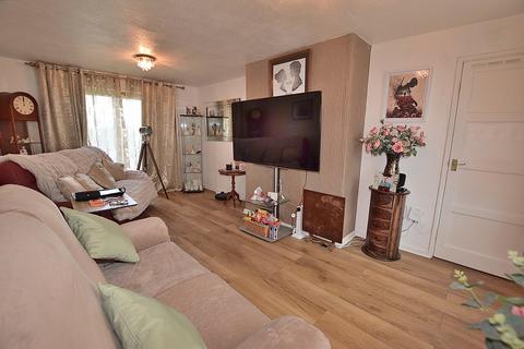3 bedroom semi-detached house for sale, St. Johns Road, Hipswell