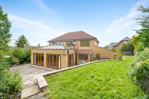 undefined, Petersfield Crescent, Coulsdon CR5