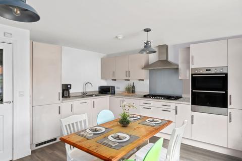 3 bedroom terraced house for sale, Fetlock Drive, Newbury, RG14