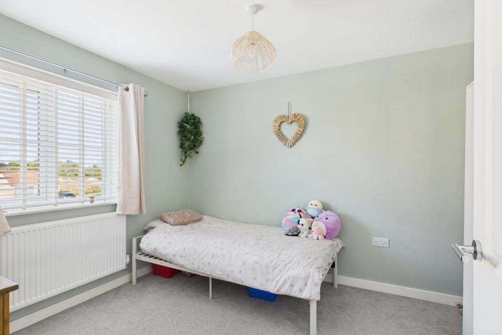 Painted in gorgeous sage green this freshly decora