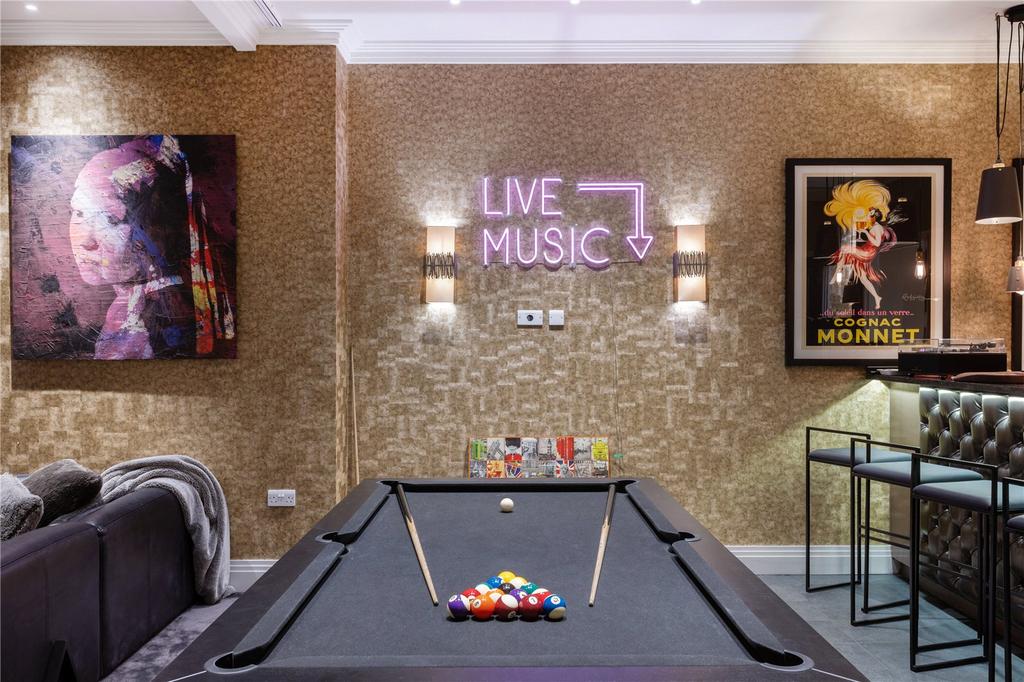 Entertainment Room