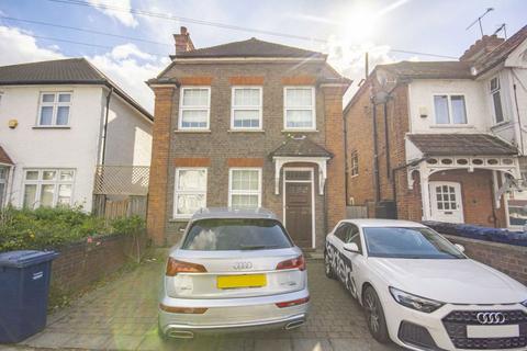 undefined, Egerton Gardens, Hendon NW4