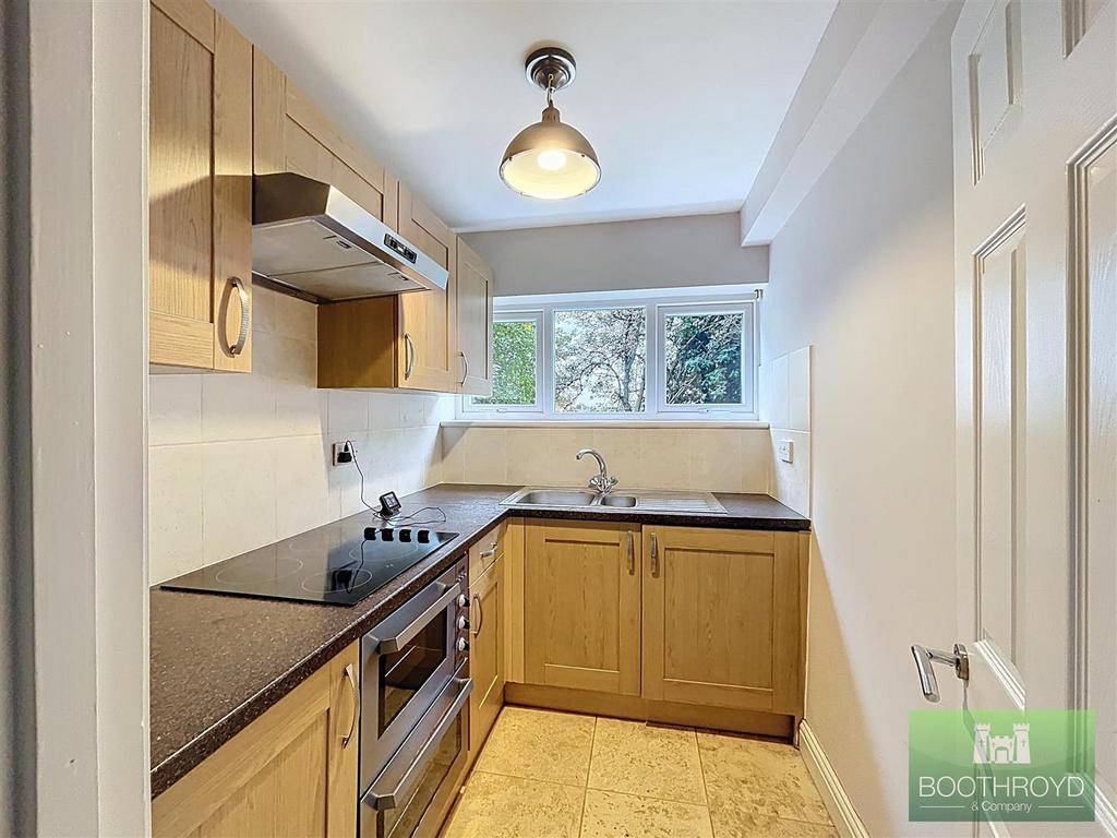 Fitted kitchen