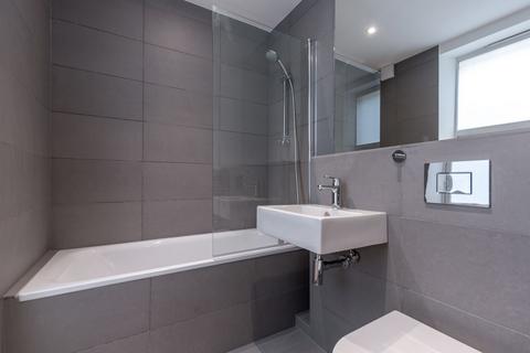 Studio to rent, Flat E 279 Archway Road
