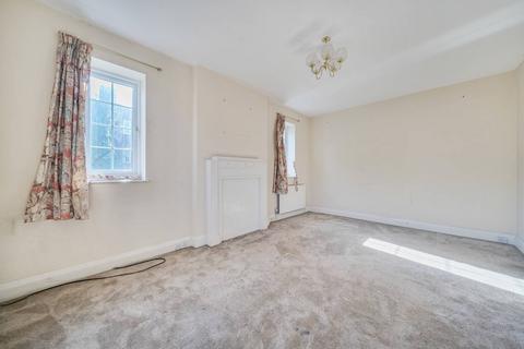 3 bedroom flat to rent, Beechcroft Court, Golders Green, London, NW11