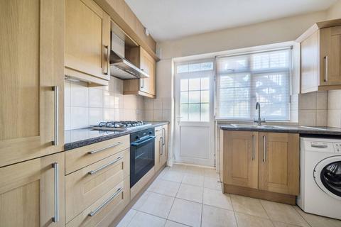 3 bedroom flat to rent, Beechcroft Court, Golders Green, London, NW11