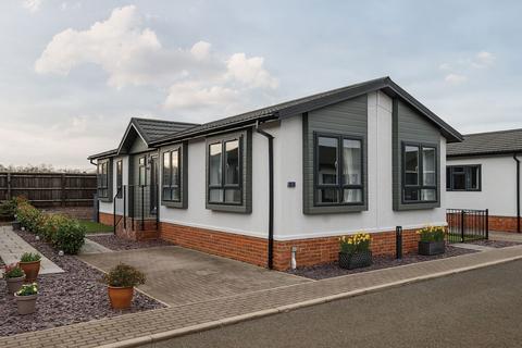 2 bedroom park home for sale, Grendon Road, Northampton NN6