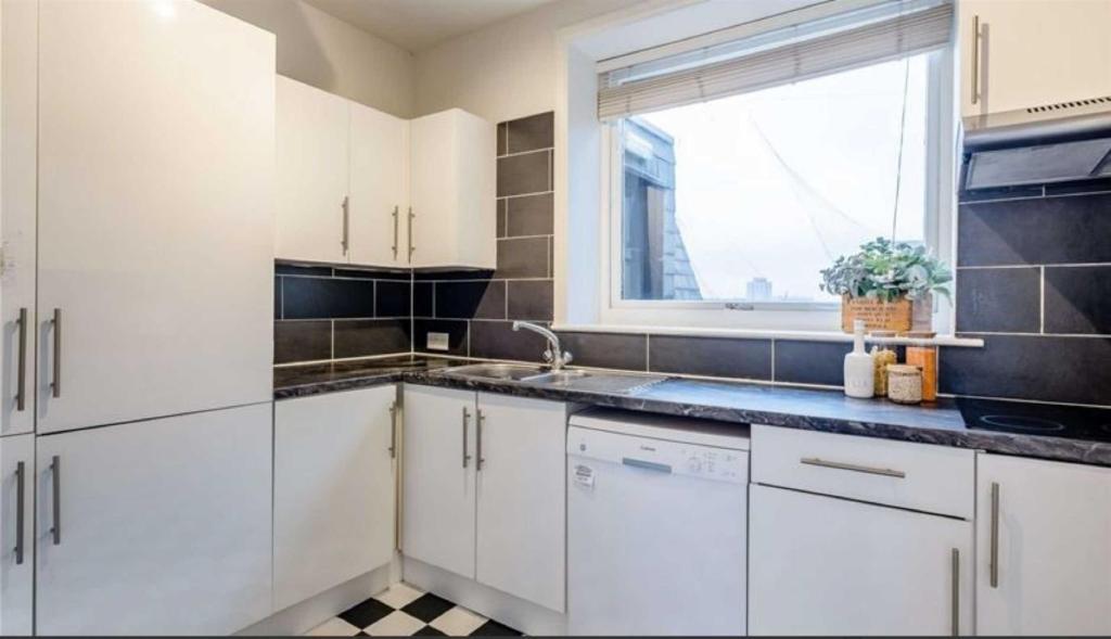 Strathmore-court-park-road-regents-park-nw8-9