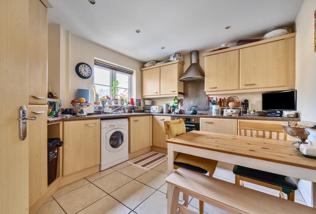 1353828-11-68d2bb...