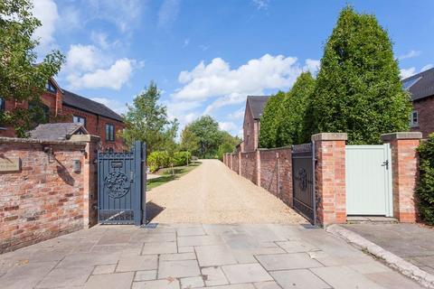 Brownlow Heath Farm Childs Lane, Brownlow, Congleton, CW12 4TQ