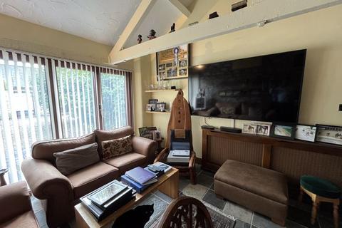 undefined, 4 Nant Rhydhalog, Pontyclun, Talygarn CF72 9FH