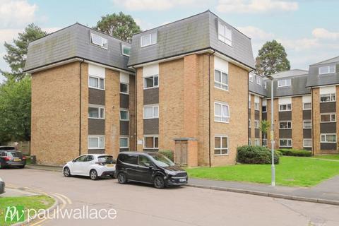 1 bedroom apartment for sale, Lampits, Hoddesdon