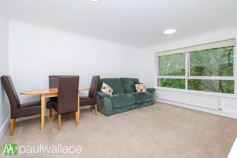 1 bedroom apartment for sale, Lampits, Hoddesdon