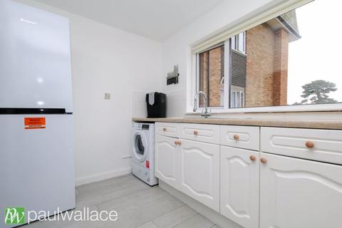 1 bedroom apartment for sale, Lampits, Hoddesdon
