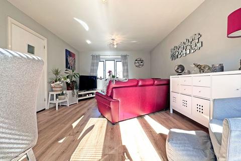 3 Canberra Close, West Bromwich, B70 0RL