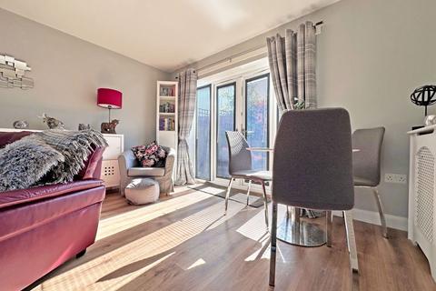 3 Canberra Close, West Bromwich, B70 0RL