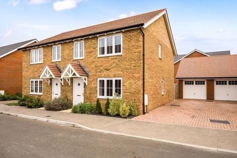 3 bedroom semi-detached house for sale, Long Strakes, Staplehurst