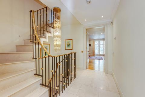 4 bedroom detached house for sale, Wellington Road, London