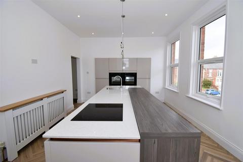 4 bedroom maisonette for sale, Stanhope Road, South Shields