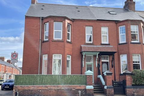 4 bedroom maisonette for sale, Stanhope Road, South Shields
