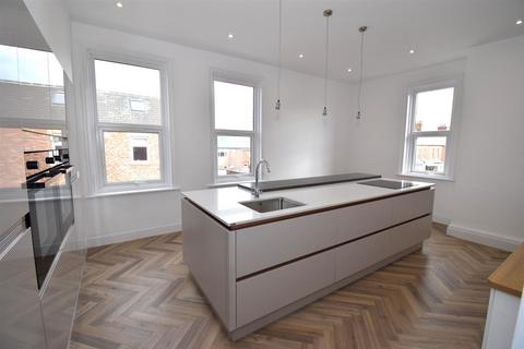 4 bedroom maisonette for sale, Stanhope Road, South Shields