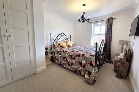 undefined, Steyning