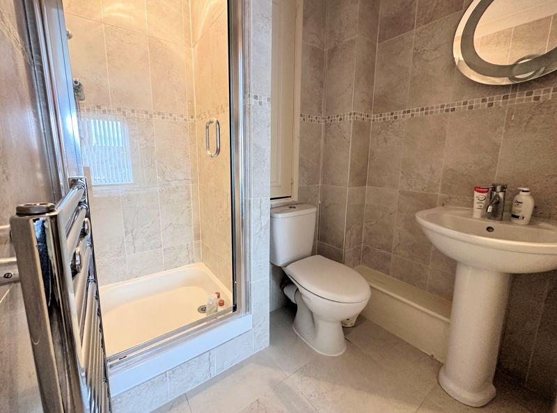 En Suite Shower Room