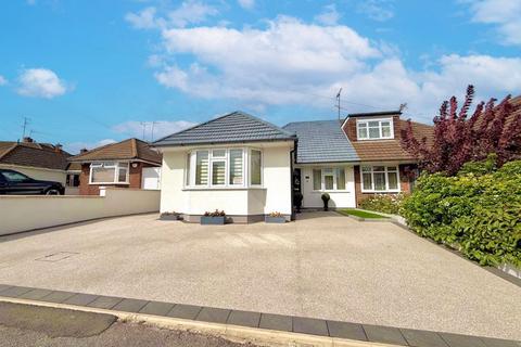 Holmwood Close, Dunstable