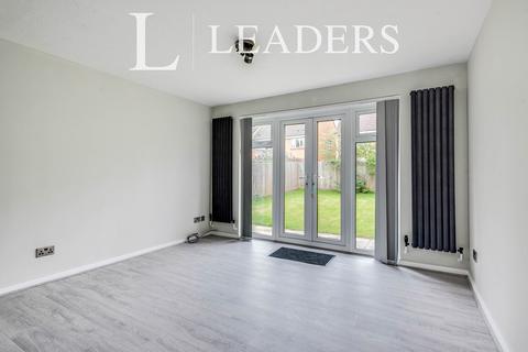 2 bedroom semi-detached house to rent, Volunteer Way, Faringdon