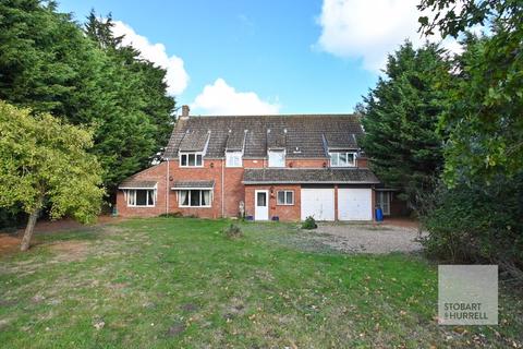 6 bedroom detached house for sale, Smallburgh Road, Norwich NR12