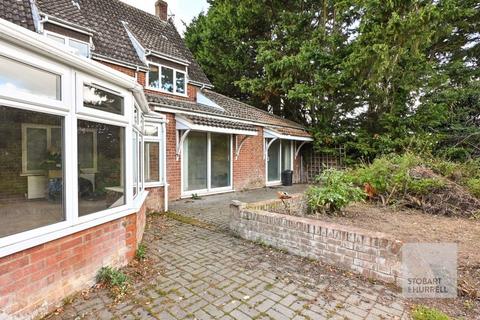 6 bedroom detached house for sale, Smallburgh Road, Norwich NR12