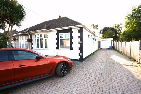 2 bedroom semi-detached bungalow for sale, Eastern Avenue, Halfway