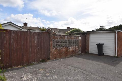 3 bedroom bungalow for sale, Keyhaven Close, Gosport