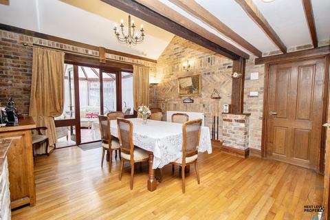 5 bedroom barn conversion for sale, Bunkers Hill, Wisbech St. Mary, PE13