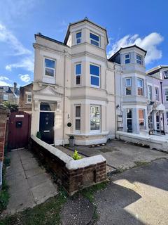 4 bedroom apartment for sale, Maisonette  8 Eldon Place, Bournemouth