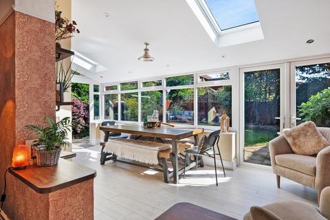 3 bedroom detached house for sale, Kingsley Drive, Cheadle Hulme, SK8