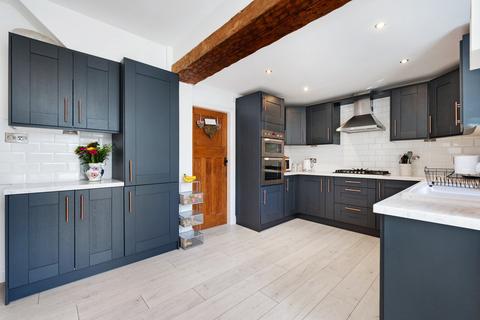 3 bedroom detached house for sale, Kingsley Drive, Cheadle Hulme, SK8