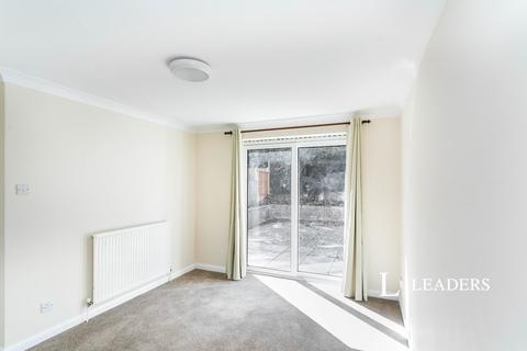 undefined, Hare Close, Buckingham, MK18 7EW