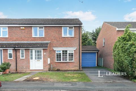 undefined, Hare Close, Buckingham, MK18 7EW